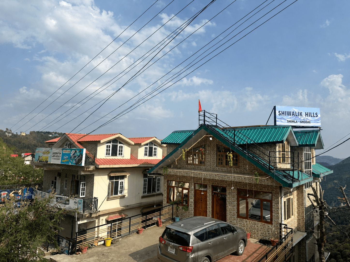 Shiwalik Hills exterior with majestic mountain views in Shogi-Shimla